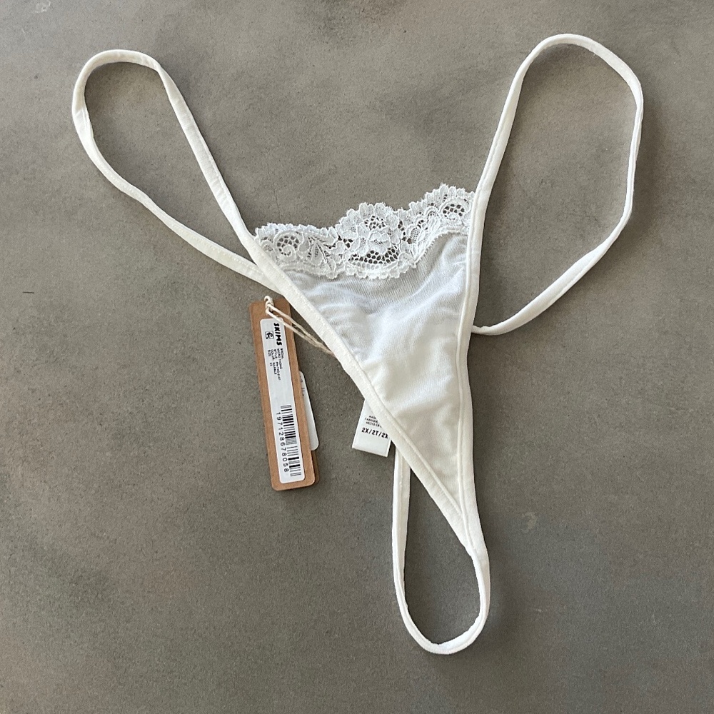 #0825 NWT SKIMS BRIDAL MICRO THONG COLOR: MARBLE SIZE: 2X